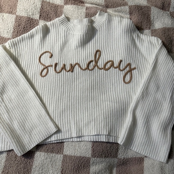 moon & madison Sweaters - Moon and Madison Sunday sweater